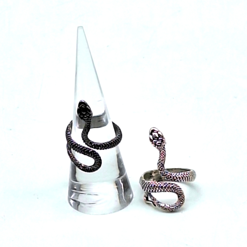 Pair of Snake Rings Silver and Gun Metal